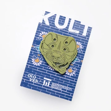 Pazuzu-fej amulett kitűző