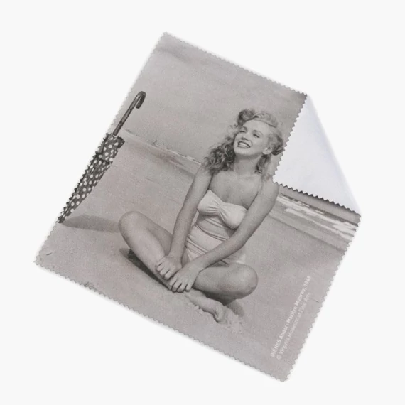 DIÉNES Andor: Marilyn Monroe szemüvegtörlő kendő