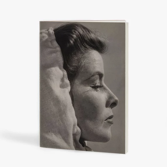 MUNKÁCSI Márton, Katharine Hepburn varrott füzet 